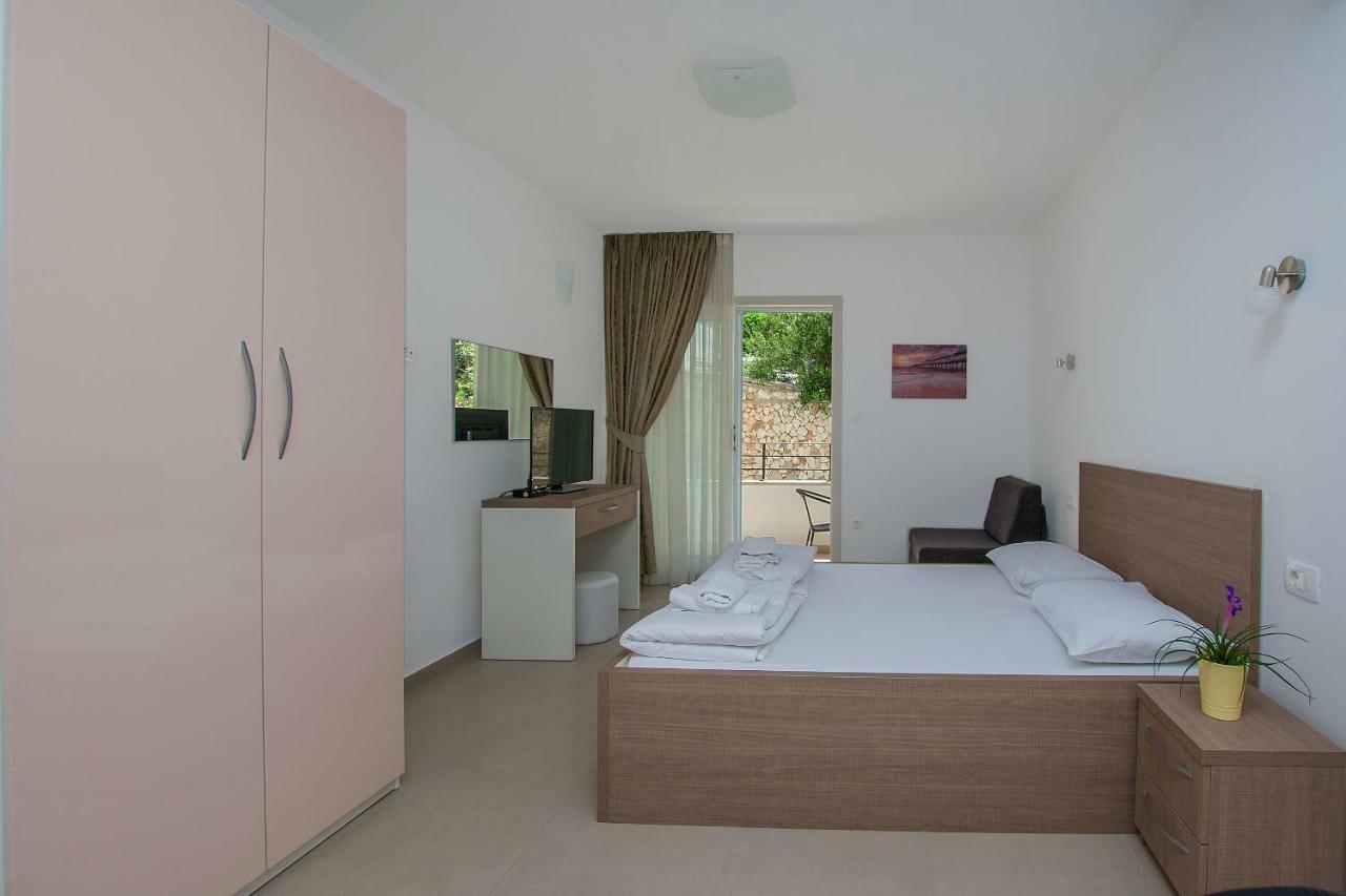 Apartments Villa Aquamarine Duće Exterior foto